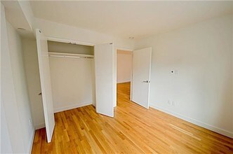 101 W 15th St-Unit -327 in New York, NY - Building Photo - Building Photo