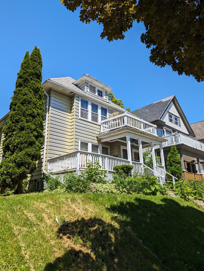 2411 N Cramer St, Unit 2411 N Cramer St