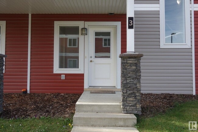 1816 Rutherford Rd SW in Edmonton, AB - Building Photo - Building Photo