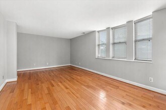 5630 Pershing Ave in St. Louis, MO - Building Photo - Building Photo