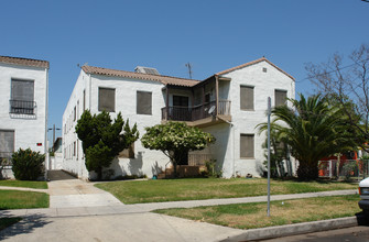 1177 N Ardmore Ave in Los Angeles, CA - Building Photo - Building Photo