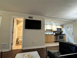 960 Highland St in Sarasota, FL - Building Photo - Building Photo