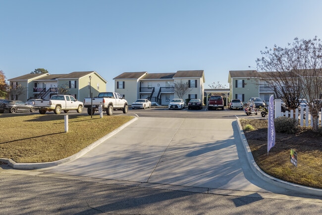 Somerset in Tifton, GA - Building Photo - Other