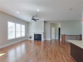 19280 Castle Ct in Farmington, MN - Building Photo - Building Photo