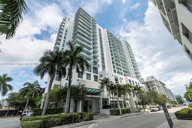 333 NE 24th St, Unit # 1103 in Miami, FL - Building Photo - Building Photo