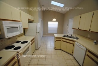 8916 Bayaud Dr in Tampa, FL - Building Photo - Building Photo