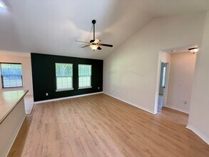 1681 Village Pkwy in Gulf Breeze, FL - Building Photo - Building Photo