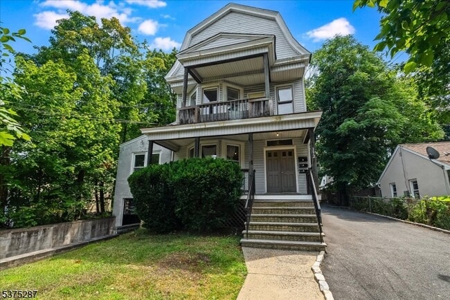 property at 132 Roseland Ave