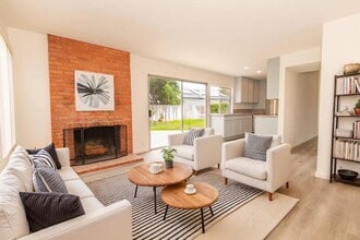 726 Kings Cross Ct in Encinitas, CA - Building Photo - Building Photo