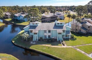 114 Blue Heron Dr in Daytona Beach, FL - Building Photo
