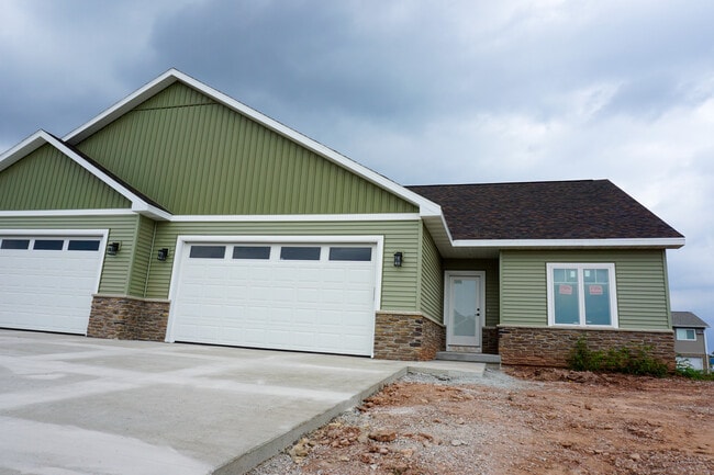 property at 2682 Princeton Dr