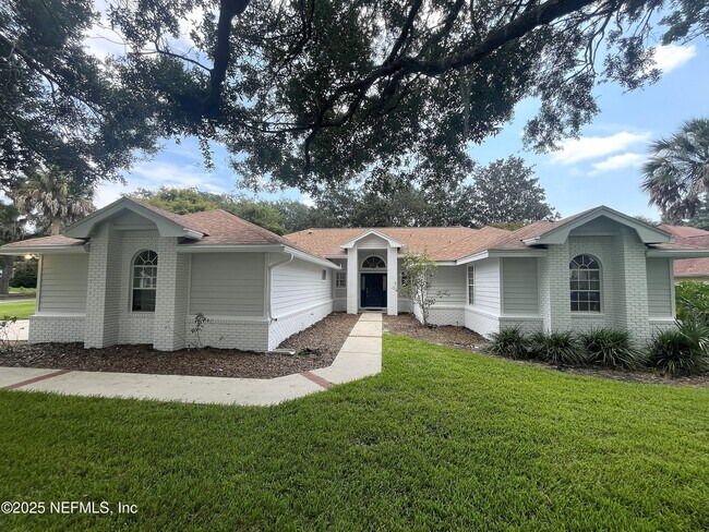 property at 2032 Marye Brant Loop N
