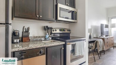 1430 NW Pettygrove St in Portland, OR - Building Photo - Building Photo