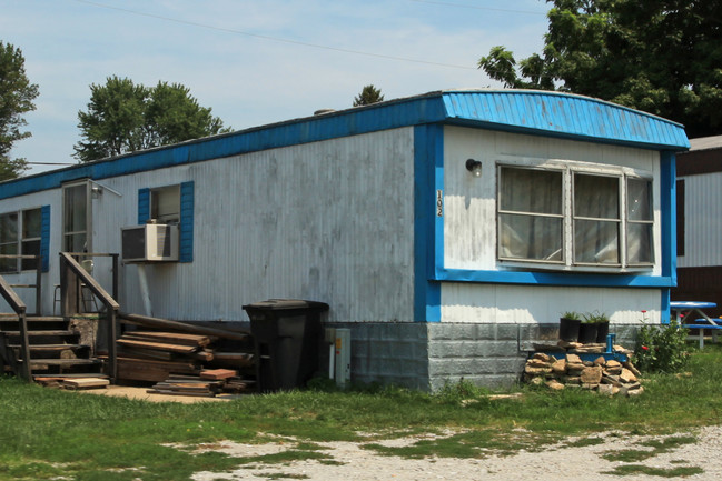 201 Blueberry Ln in Winchester, KY - Foto de edificio - Building Photo