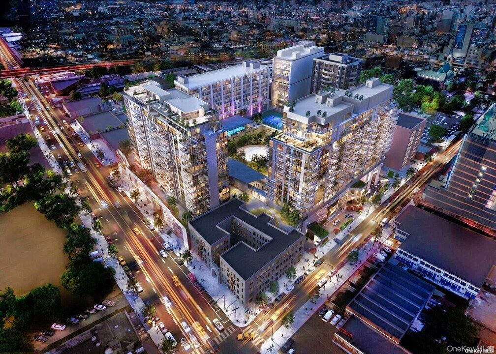 133-27 39th Ave in Queens, NY - Building Photo