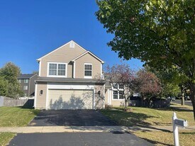 2130 Summerlin Dr in Aurora, IL - Building Photo