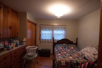 227 Green River Rd in Greenfield, MA - Building Photo - Building Photo