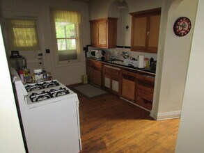 421 W Gilman St, Unit 1 in Madison, WI - Foto de edificio - Building Photo