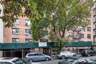 25 Indian Rd in New York, NY - Building Photo - Building Photo