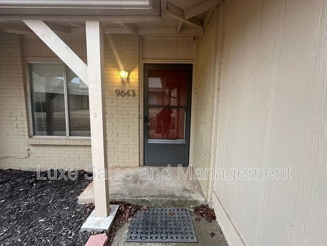 9643 Hefner Village Blvd in Oklahoma City, OK - Building Photo - Building Photo