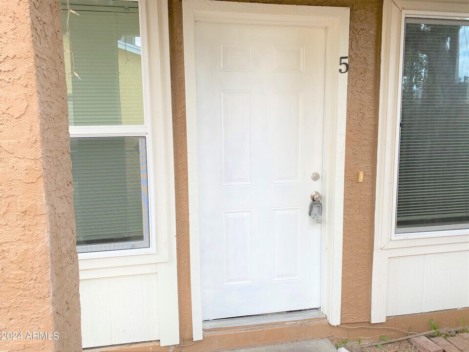 452 S Olive-Unit -5 in Mesa, AZ - Foto de edificio