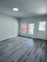 522 Donald Dr in Garland, TX - Building Photo - Building Photo