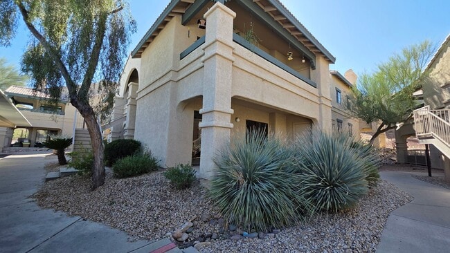 property at 101 S Players Club Dr