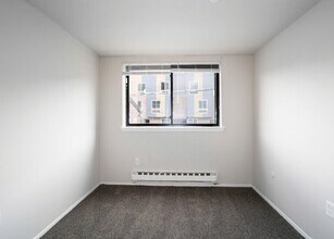 500 E Upsal St, Unit B in Philadelphia, PA - Building Photo - Building Photo