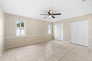 1468 Sandy Ln in Clearwater, FL - Building Photo