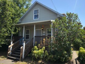 3938 NE 6th Ave in Portland, OR - Building Photo