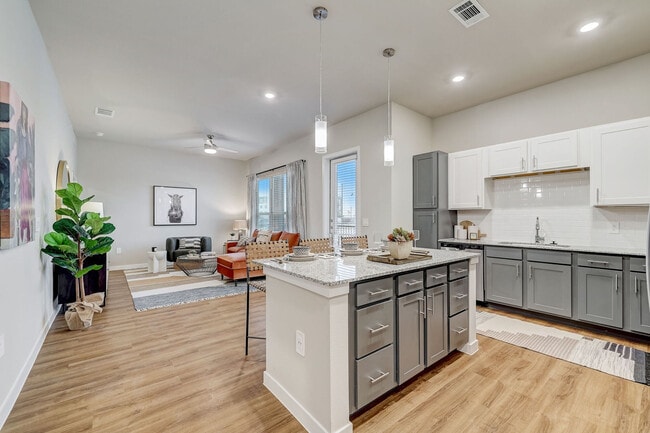 Ascend at Pioneer Hill in Austin, TX - Building Photo - Building Photo