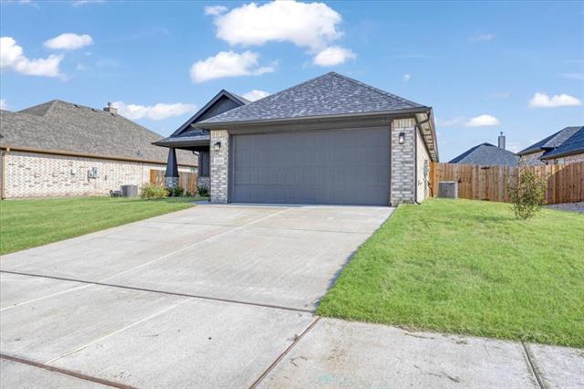 2111 Wyldewood Wy in Sherman, TX - Building Photo - Building Photo