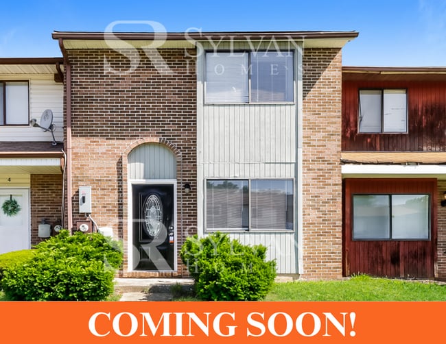 property at 6 Pineknot Ct