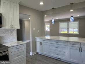 20 Twisting Ln in Willingboro, NJ - Building Photo - Building Photo
