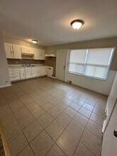 11302 Corrington Ave in Kansas City, MO - Building Photo - Building Photo