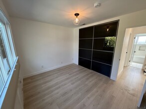 2030 Ocean Park Blvd in Santa Monica, CA - Building Photo - Building Photo