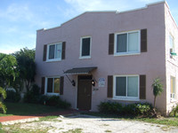 2034 Washington St in Hollywood, FL - Foto de edificio - Building Photo