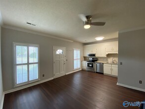 8136 Oldfield Rd SW in Huntsville, AL - Building Photo - Building Photo