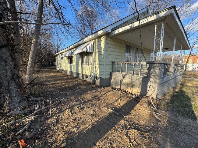 1011 Jones St in Paducah, KY - Building Photo - Building Photo