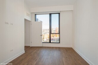 3462 N Lincoln Ave in Chicago, IL - Building Photo - Building Photo