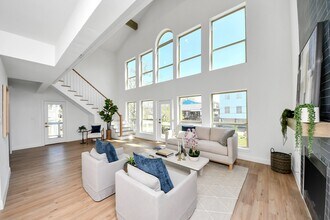 300 Narcissus Rd in Clear Lake Shores, TX - Building Photo - Building Photo