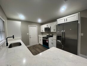 16146 Wallace St in Umatilla, FL - Building Photo - Building Photo