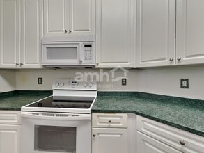 145 Sandy Ln in Greenville, SC - Foto de edificio - Building Photo