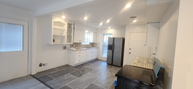 5816 Acacia Ct in Montgomery, AL - Building Photo - Building Photo