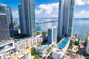 480 NE 30th St in Miami, FL - Building Photo
