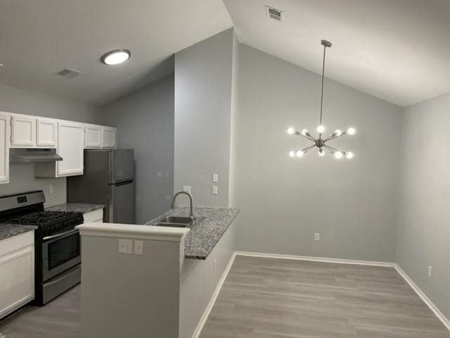 12200 Thompkins Dr in Austin, TX - Building Photo - Building Photo