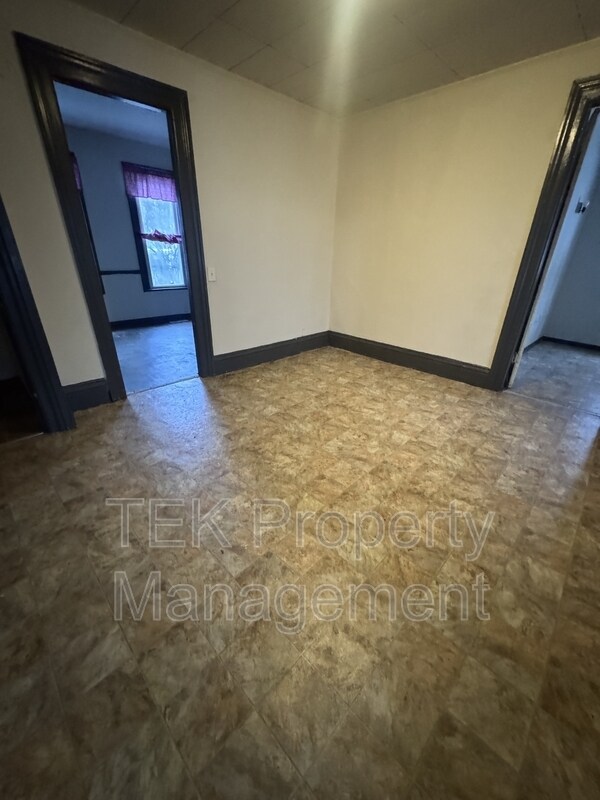 127-129-129 Ave B in Rochester, NY - Building Photo - Building Photo