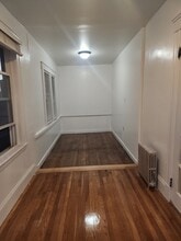 36 Murdock Ave, Unit 2 in Quincy, MA - Building Photo - Building Photo