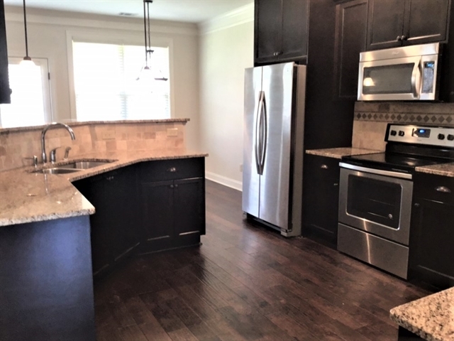 104 Brindlewood Dr in Guyton, GA - Building Photo - Building Photo