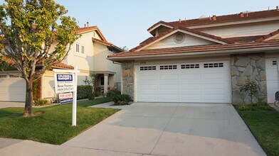 19538 Crystal Ridge Ln in Porter Ranch, CA - Building Photo - Building Photo